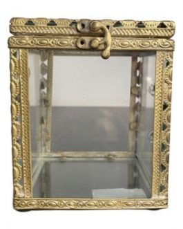 Objeto decorativo M caixa em vidro transparente com bordas em metal dourado envelhecido