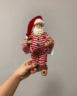 PAPAI NOEL EM PÉ DE PIJAMA