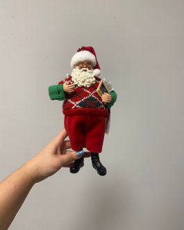 PAPAI NOEL EM PÉ VERMELHO COM VERDE